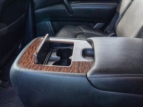Used 2019 Nissan Armada Platinum w/ Captain's Chairs Package RWD image 34
