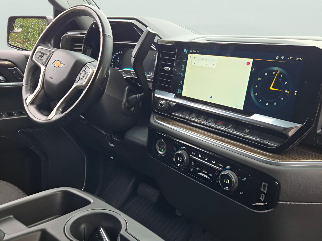 Certified 2024 Chevrolet Silverado 1500 LT AWD/4WD image 16