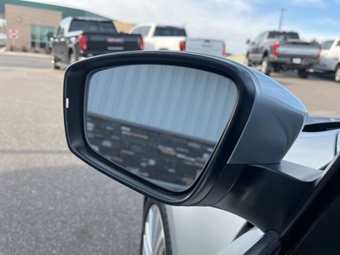 Used 2011 Volkswagen Jetta SEL image 30