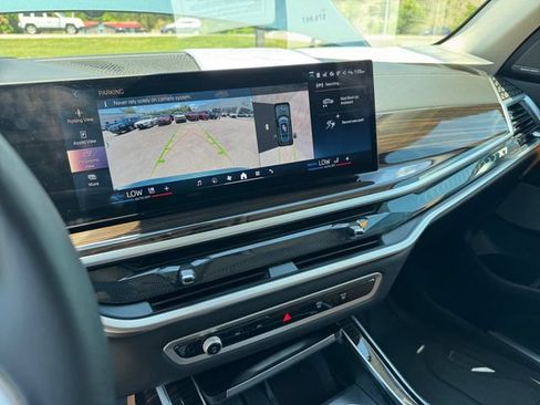 Certified 2025 BMW X7 xDrive40i AWD/4WD image 25