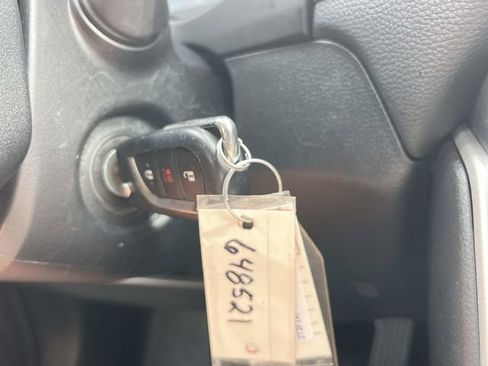 Used 2024 Toyota RAV4 LE AWD/4WD image 38