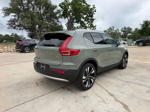 Certified 2023 Volvo XC40 B4 Plus w/ Driver Assist Package FWD image 6
