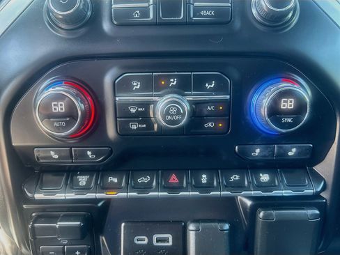 Used 2020 Chevrolet Silverado 3500 LT w/ All Star Edition AWD/4WD image 15