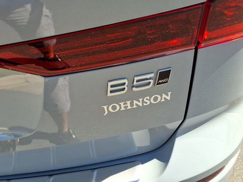 New 2026 Volvo XC60 B5 Ultra w/ Protection Package Premier image 6