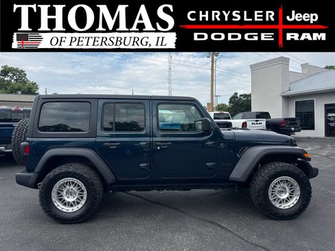 Used 2025 Jeep Wrangler Unlimited Sport AWD/4WD image 7