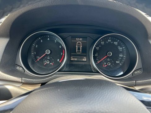 Used 2017 Volkswagen Passat 1.8T SE FWD image 39
