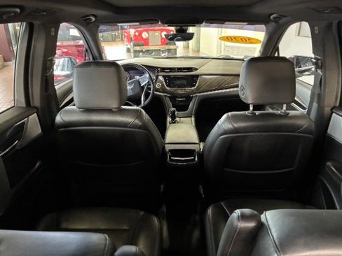 Used 2020 Cadillac XT6 Premium Luxury image 16