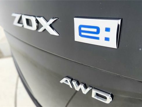 Used 2024 Acura ZDX A-Spec image 17