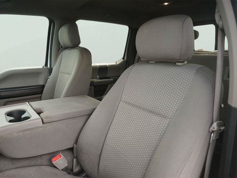 Used 2018 Ford F150 XLT w/ Equipment Group 302A Luxury AWD/4WD image 10