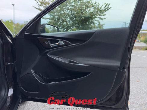 Used 2020 Chevrolet Malibu LT FWD image 19