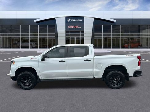 Certified 2022 Chevrolet Silverado 1500 LT Trail Boss image 2