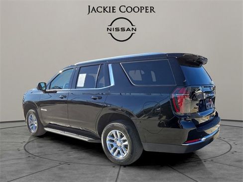 Used 2025 Chevrolet Tahoe LT image 3