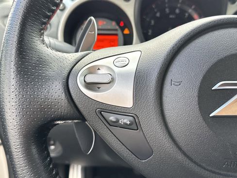 Used 2013 Nissan 370Z Coupe image 17