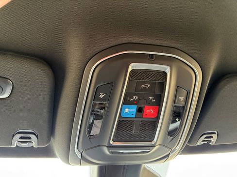 New 2026 Jeep Grand Wagoneer L 2WD image 25