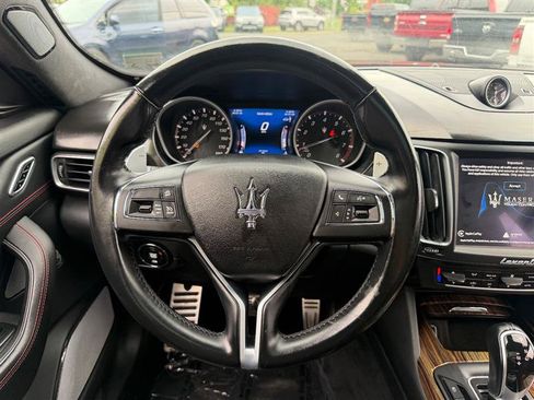 Used 2018 Maserati Levante S GranSport AWD/4WD image 31