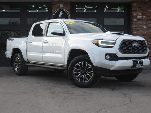 Used 2021 Toyota Tacoma TRD Sport w/ Technology Package AWD/4WD image 1