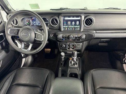 Used 2023 Jeep Wrangler Unlimited Sahara AWD/4WD image 14