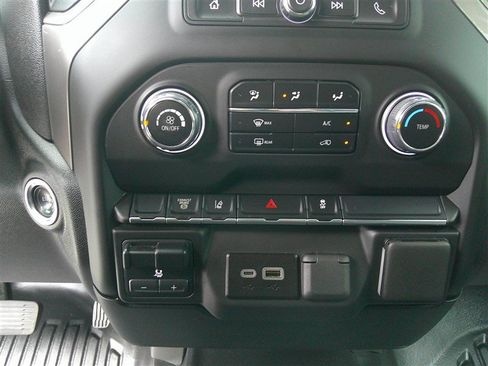 Used 2025 Chevrolet Silverado 3500 W/T w/ WT Convenience Package AWD/4WD image 15