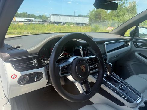 Used 2020 Porsche Macan S AWD/4WD image 9