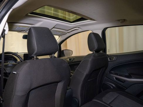 Used 2021 Ford EcoSport SE w/ SE Convenience Package image 8