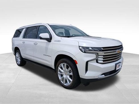 Certified 2022 Chevrolet Suburban High Country AWD/4WD image 7