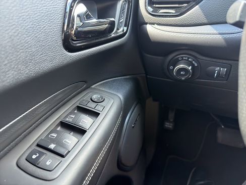 Used 2022 Dodge Durango SRT w/ Technology Group image 22