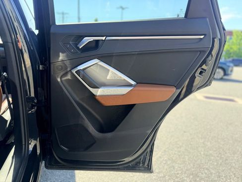 Used 2019 Audi Q3 2.0T Premium Plus AWD/4WD image 20