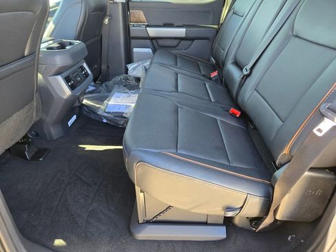New 2026 Ford F250 Lariat w/ Black Appearance Package image 9