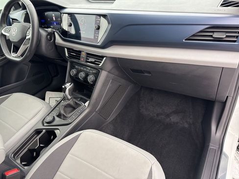 Used 2023 Volkswagen Taos SE image 20