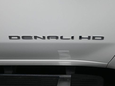 Used 2024 GMC Sierra 2500 Denali w/ Denali Reserve Package image 7