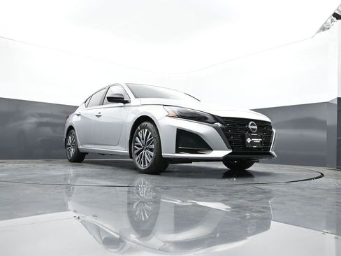 New 2026 Nissan Altima 2.5 SV AWD/4WD image 22