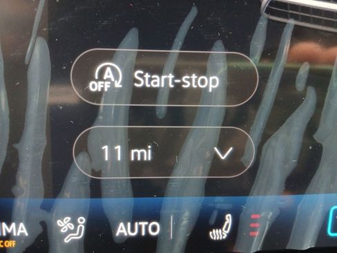 New 2025 Volkswagen Tiguan SE R-Line image 16