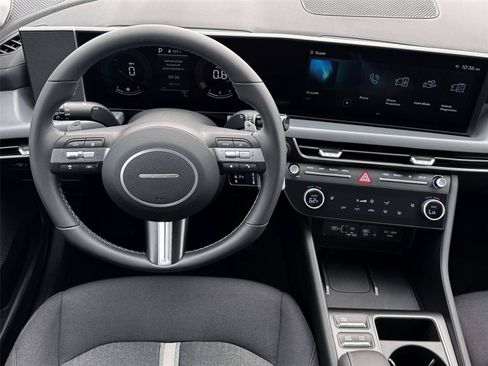 New 2026 Hyundai Sonata SEL FWD image 17