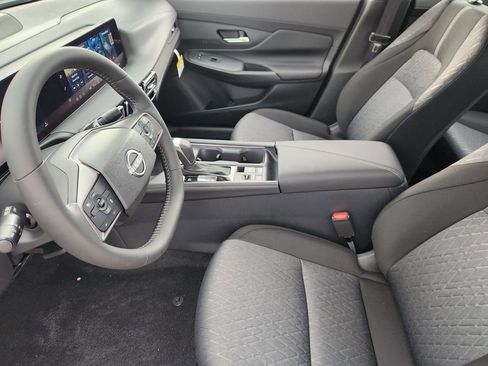 New 2026 Nissan Sentra SV w/ SV Convenience Package FWD image 9