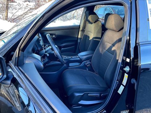 Used 2023 Honda HR-V Sport image 9