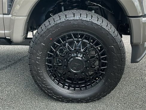 New 2026 Ford F450 Platinum w/ Platinum Plus Package AWD/4WD image 13