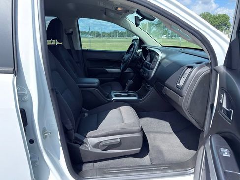 Used 2021 Chevrolet Colorado LT w/ Redline Special Edition AWD/4WD image 32