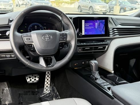 Certified 2025 Toyota Camry SE image 30