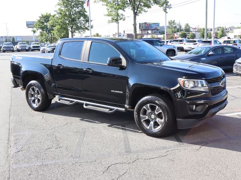 Used 2016 Chevrolet Colorado Z71 AWD/4WD image 2