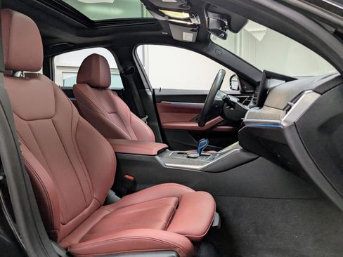 Used 2023 BMW i4 eDrive40 w/ M Sport Package image 22