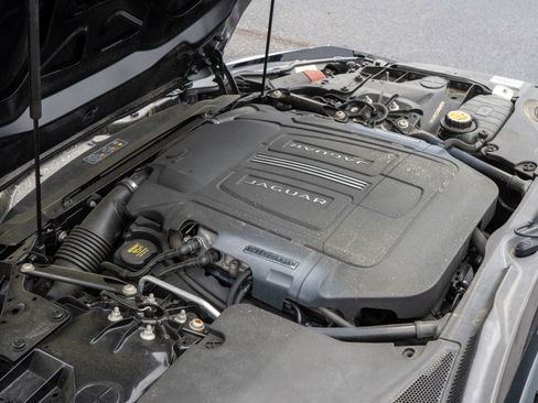 Used 2014 Jaguar F-TYPE S image 20