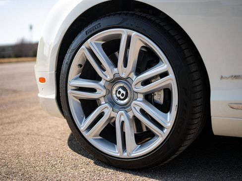 Used 2017 Bentley Continental GT image 23