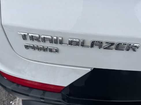 Used 2023 Chevrolet TrailBlazer LS AWD/4WD image 9