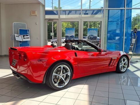 Used 2011 Chevrolet Corvette Grand Sport w/ Preferred Equipment Group RWD image 6