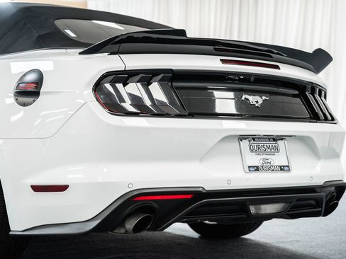 Used 2020 Ford Mustang Premium image 11