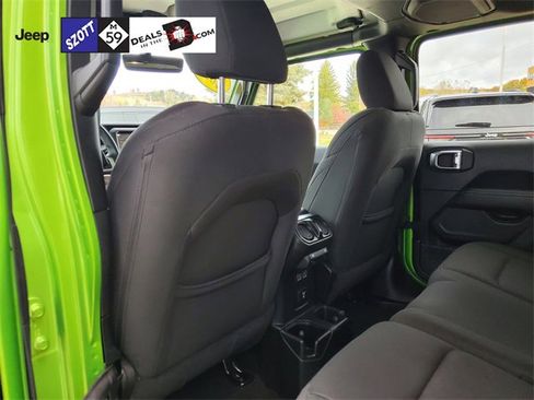 Used 2018 Jeep Wrangler Unlimited Sahara w/ Dual Top Group image 10