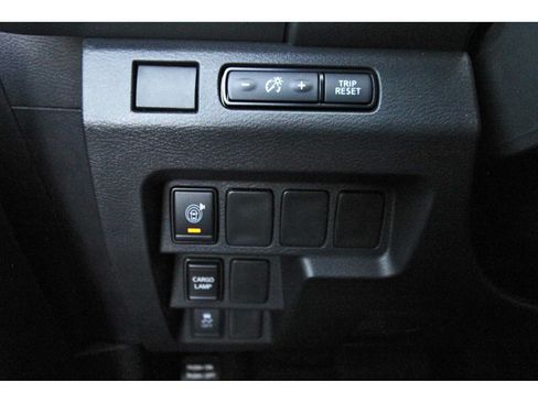 Used 2025 Nissan Frontier SV RWD image 20