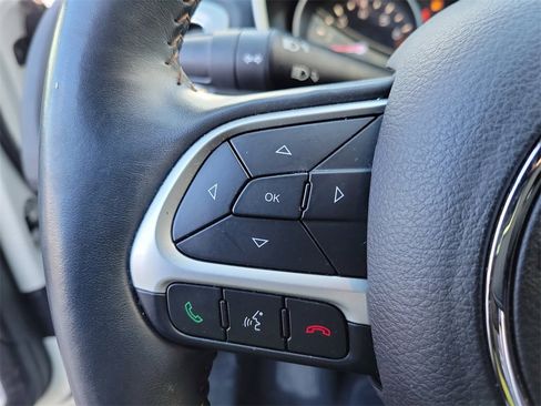 Used 2018 Jeep Compass Latitude w/ Popular Equipment Group image 27