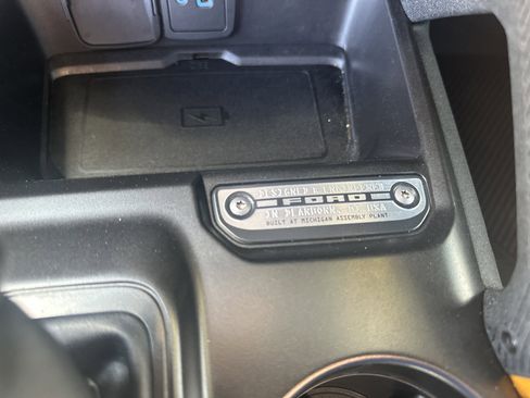 Used 2023 Ford Bronco Badlands image 35