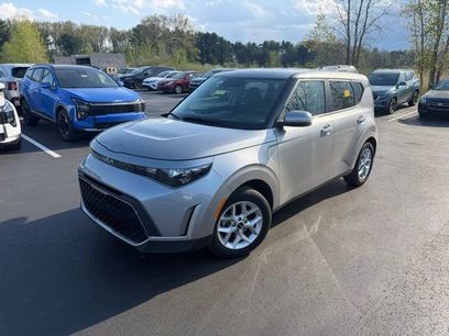 Certified 2023 Kia Soul LX w/ LX Technology Package